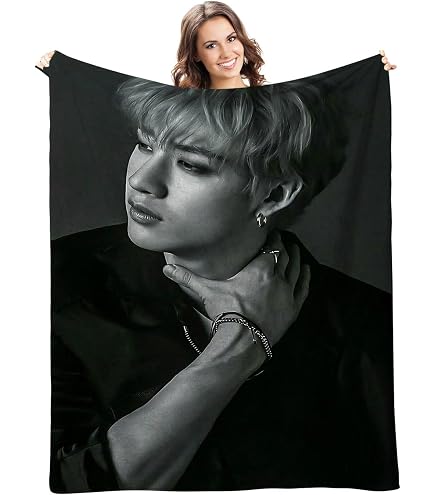SKZ-oo Plush Cloak With Hood Stray-kids Shawl 'STAY' Bangchan HAN